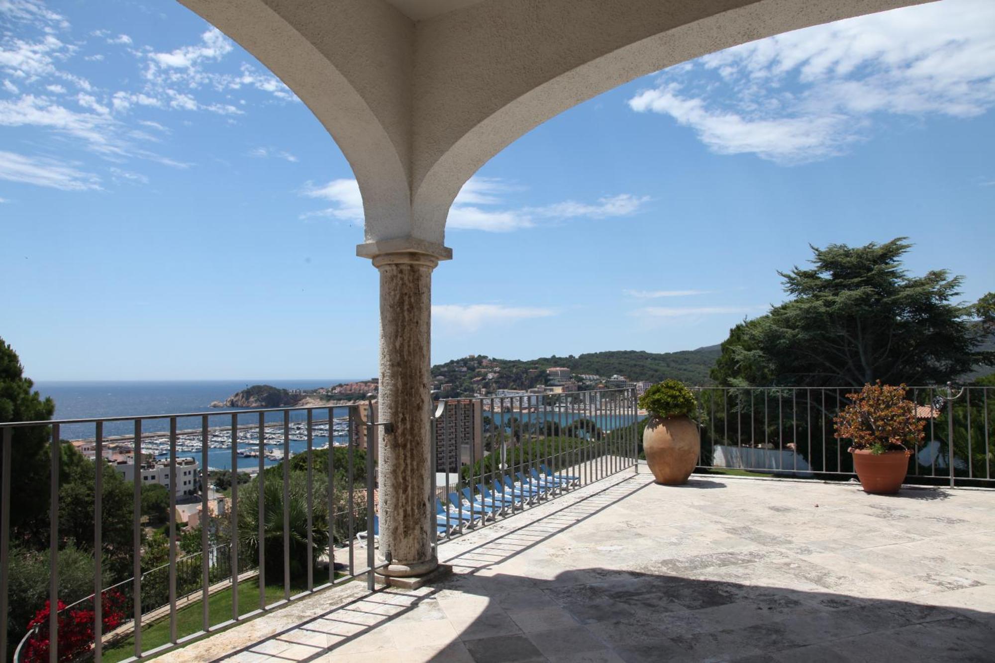Villa Maricel 桑特费柳德吉克索尔斯 外观 照片