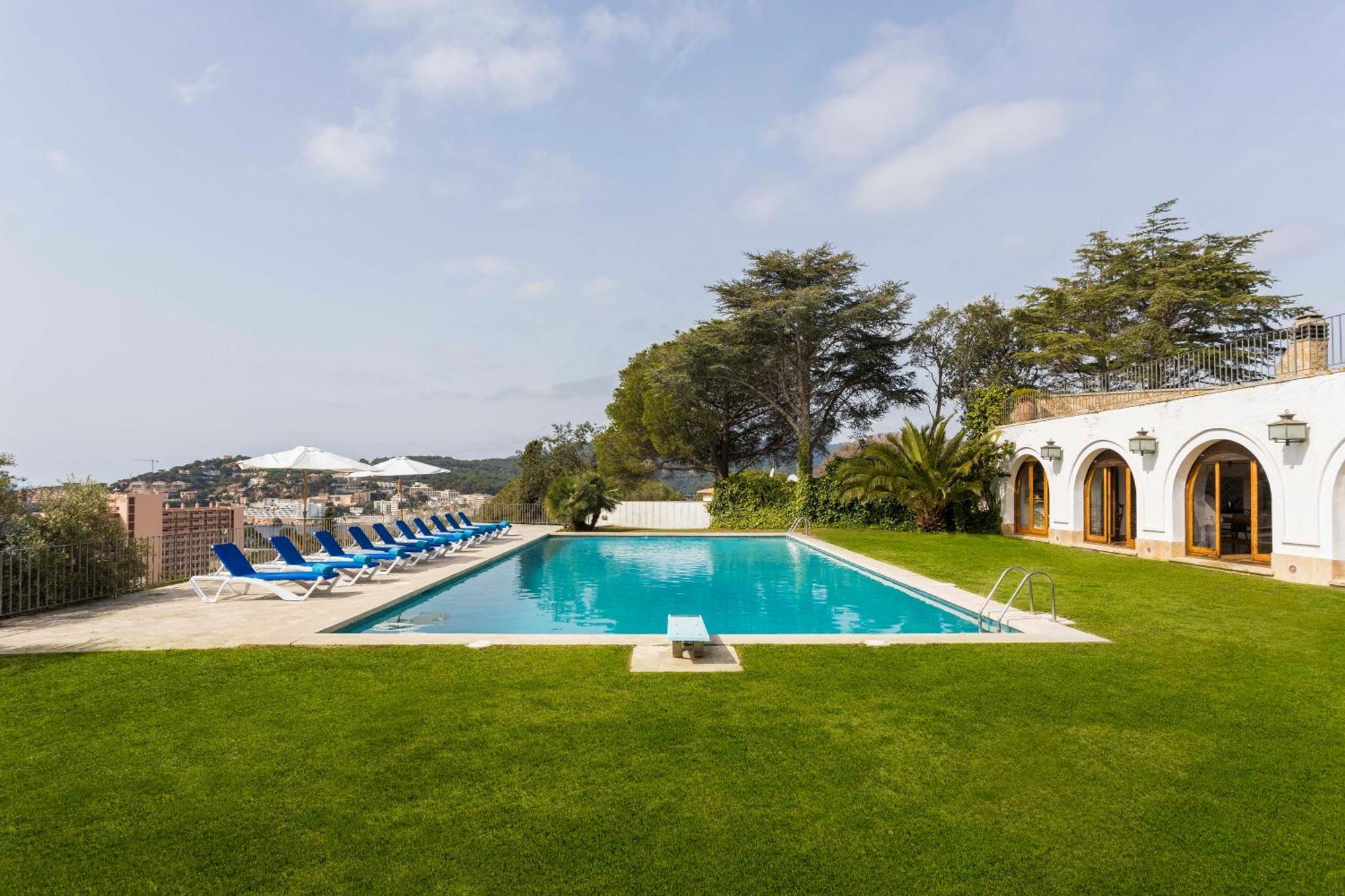 Villa Maricel 桑特费柳德吉克索尔斯 外观 照片